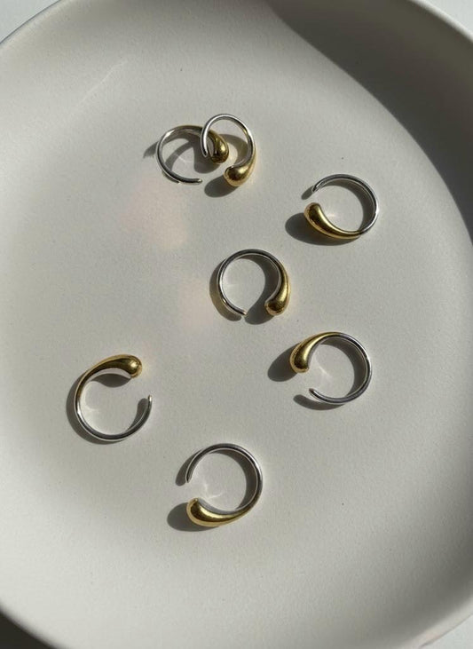 Dual Color Curve Ring