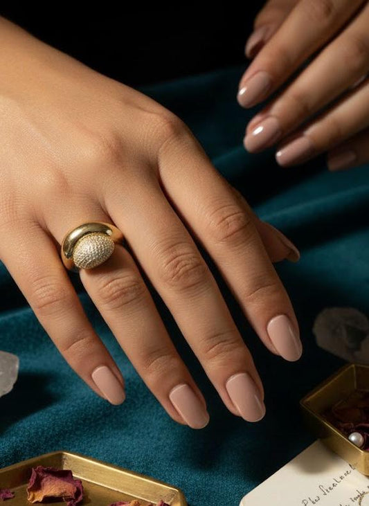 Statement Glow Ring