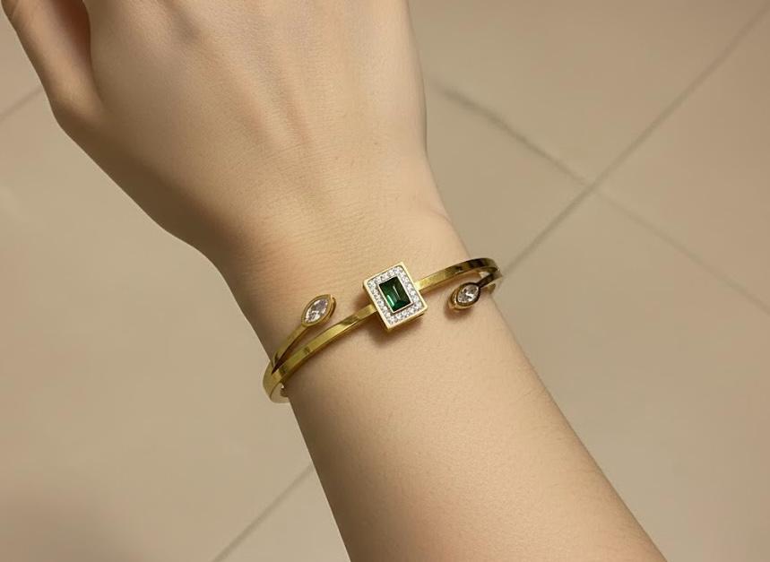 Green Crystal Bracelet/Thin wrist Bangle