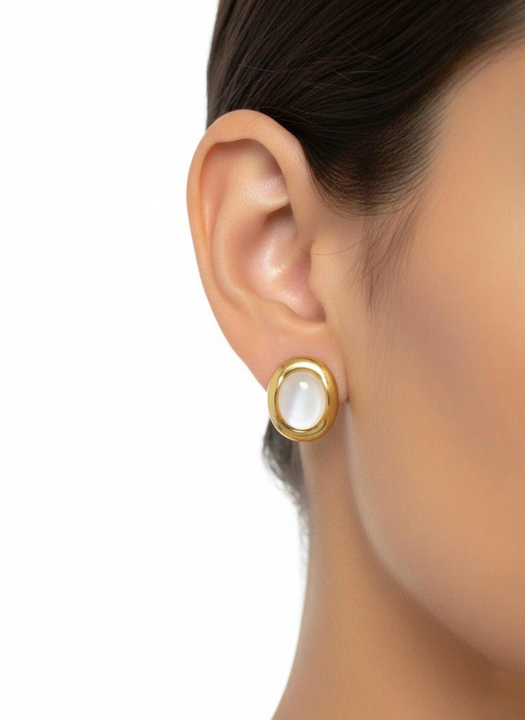 Oval Pearl Earrings