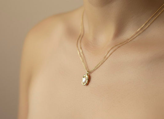 Oval Pearl Necklace