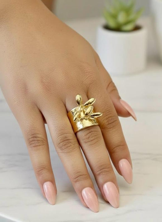 Petal crush ring
