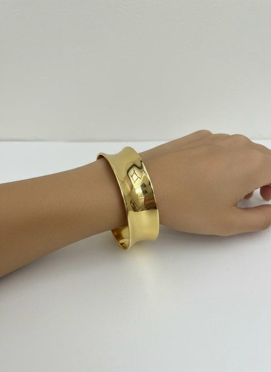 Plain Gold Cuff